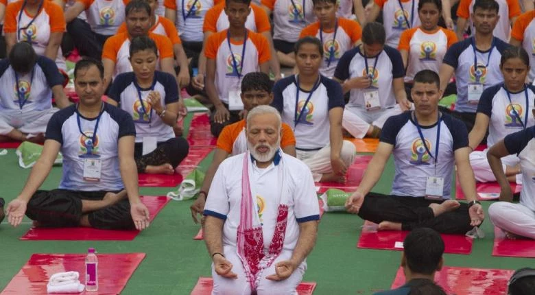 Πανηγυρίζουν οι γκέι στην Ινδία: Αποποινικοποιήθηκε η ομοφυλοφιλία